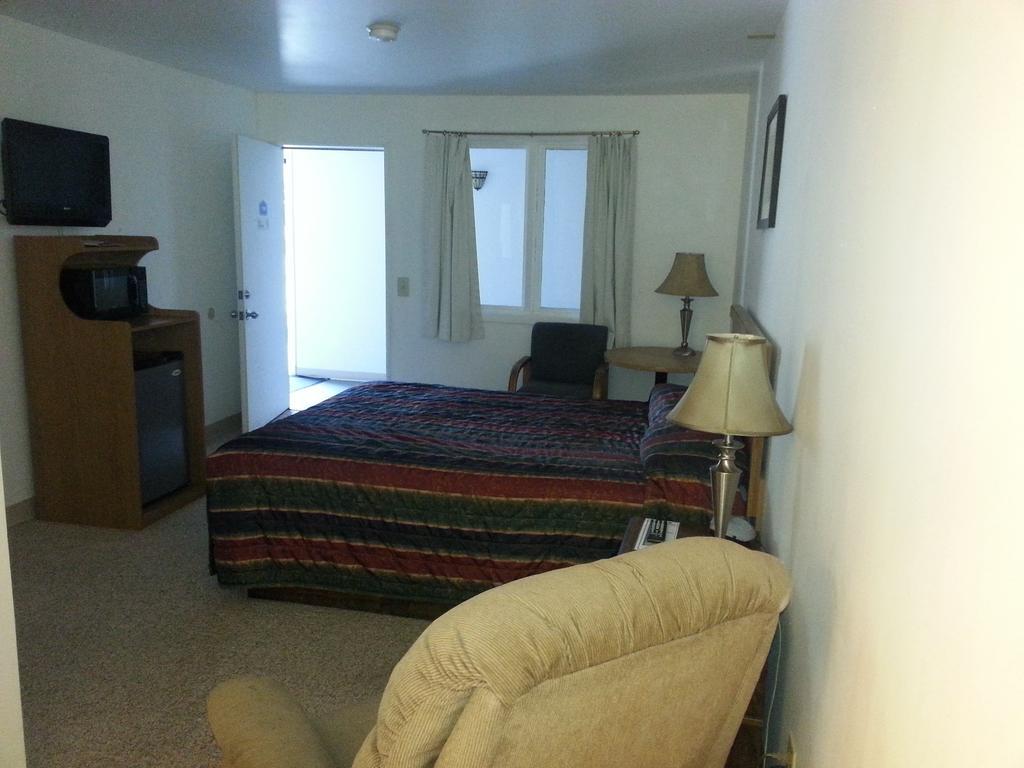 Autumn'S Inn Roundup Habitación foto
